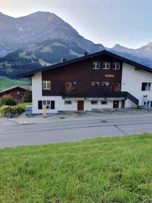 Ladestation für Stromautos in Adelboden