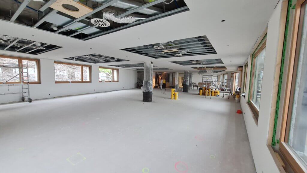 WhatsApp Image 2025-05-06 at 16.39.52