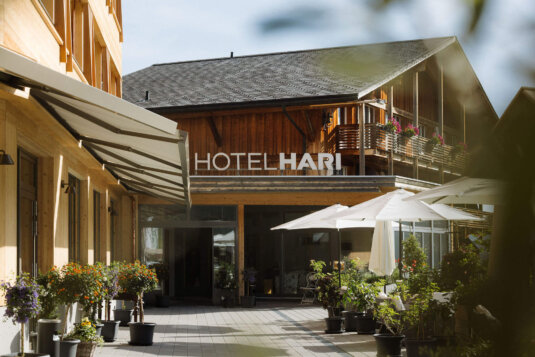 _AZ_6693_hotel_hari_aussenaufnahme_250625 _AZ_6693_hotel_hari_aussenaufnahme_250625