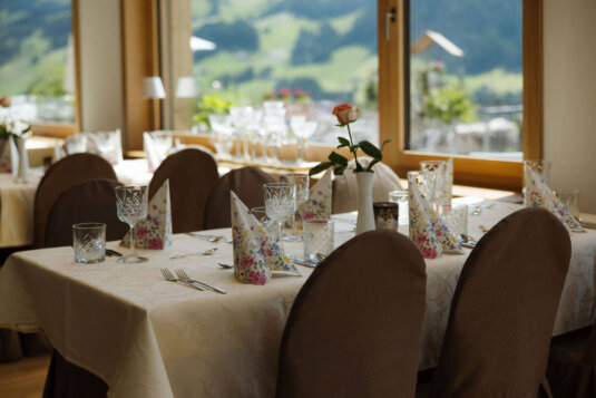 _AZ_8235_hotel_hari_saal_250625