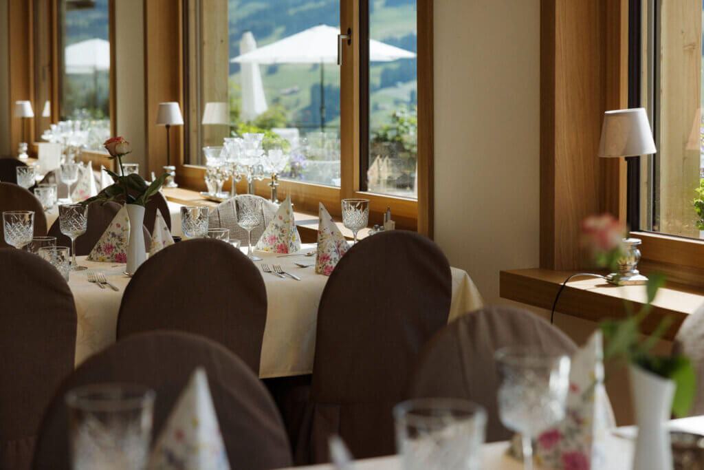 _AZ_8368_hotel_hari_saal_250625