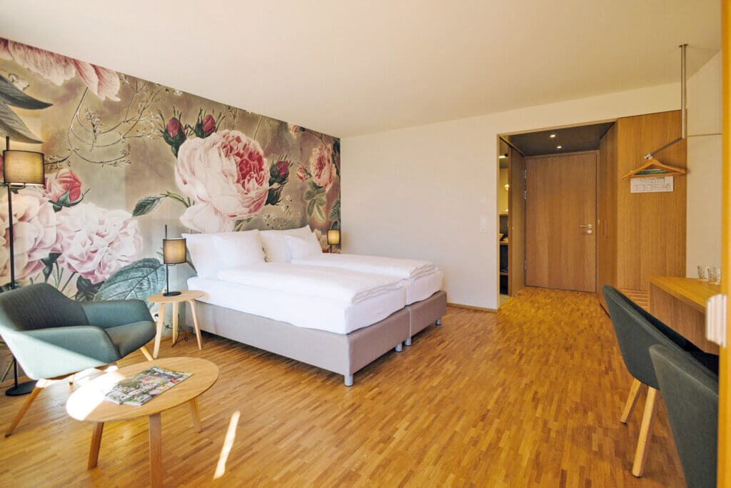 _AZ_0023_hotel_hari_zimmer_100725