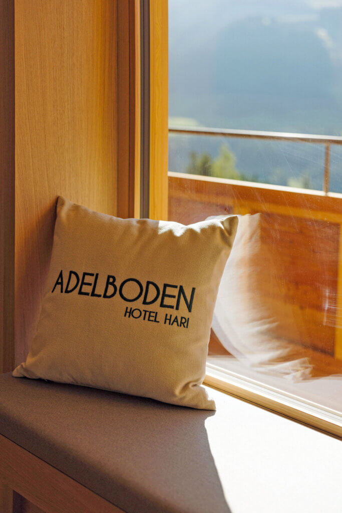 _AZ_0366_hotel_hari_zimmer_100725