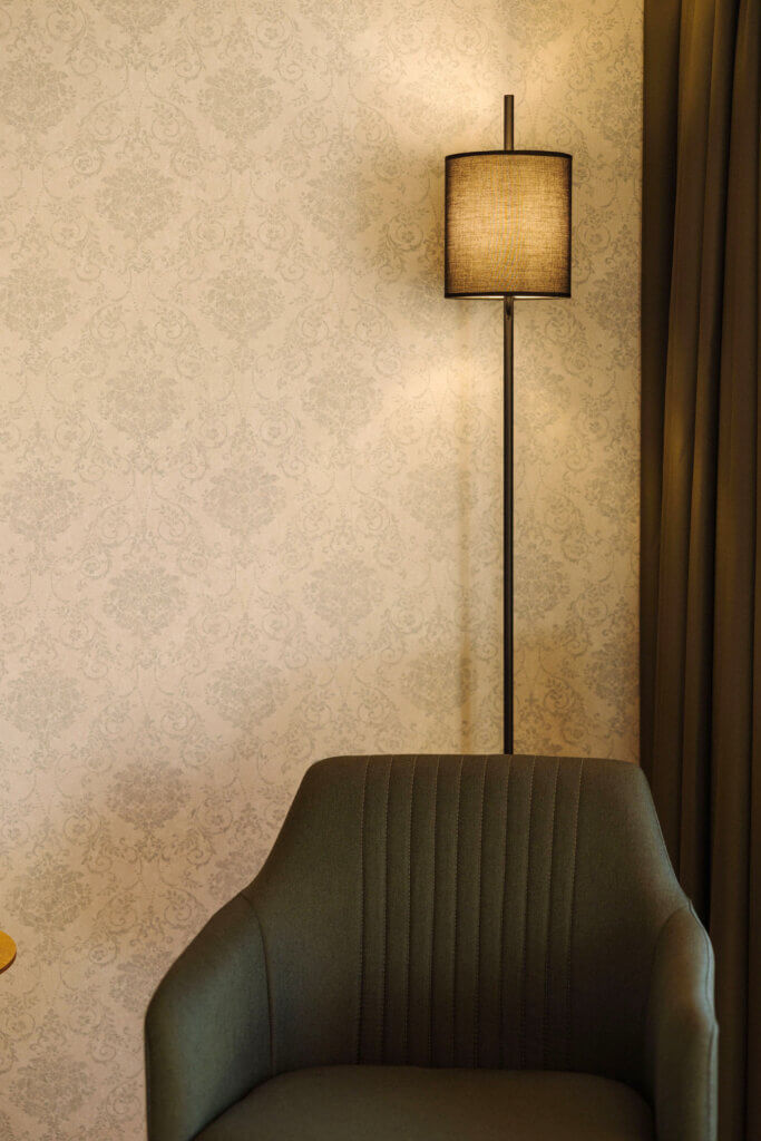 _AZ_8548_hotel_hari_zimmer_100725